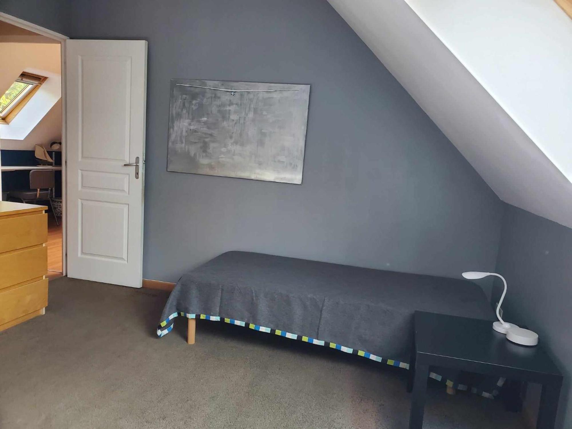 L Etablissement Gold Beach Propose 1 Hebergement , Maison 80M2 Avec Terrain 500M2, Parking Prive A 4 Min Du Port Artificiel D Arromanches, Services Accueil Personnalise, Lits Faits, Serviettes, Menage, Netflix, Wifi Ryes Exterior photo